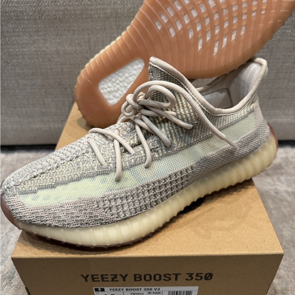 Yeezy Boost 350 V2 in Cream and Tan